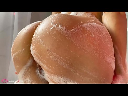 ❤️ Brineta masturbira macu vibratorom do intenzivnog orgazma pod tušem Kvalitetna pornografija kod nas