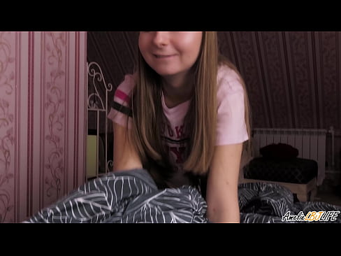 ❤️ Blondie duboko siše svog BFF-a i dobiva spermu u usta Kvalitetna pornografija kod nas