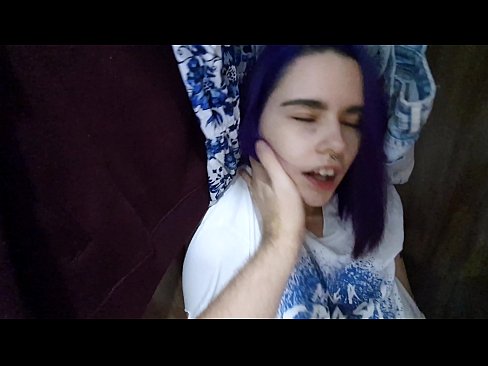 ❤️ Našao sam svoju sestru u ormaru i pomogao joj da svrši Kvalitetna pornografija kod nas